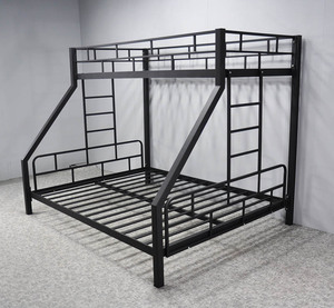 Кровать двухъярусная трехместная на металлическом каркасе OL330