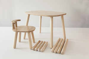 Комплект стол и стул детский 2-4 года с дополнительными ножками, натуральный бук